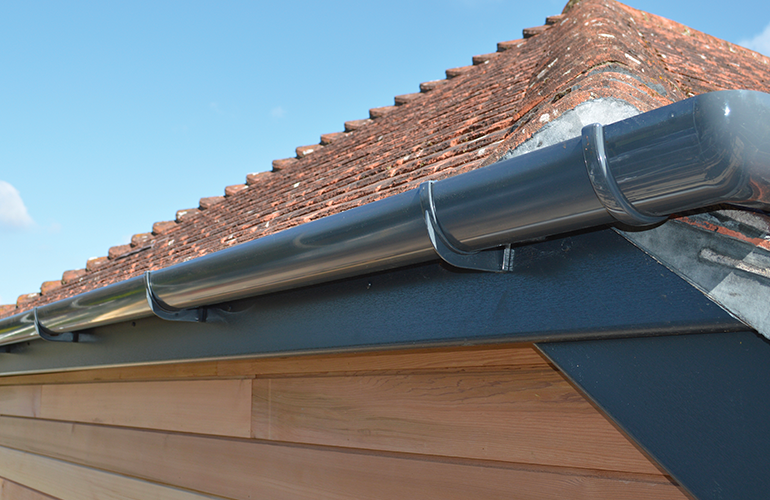Pose et réparation de gouttière à Villeneuve-d'Ascq (59650) dans le Nord (59)