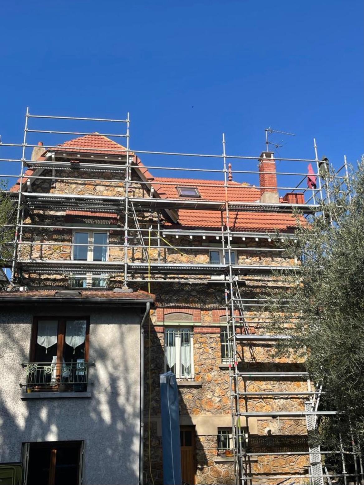 Artisan Couvreur, charpentier, zingueur et ramoneur à Villeneuve-d'Ascq (59650) dans le Nord (59)